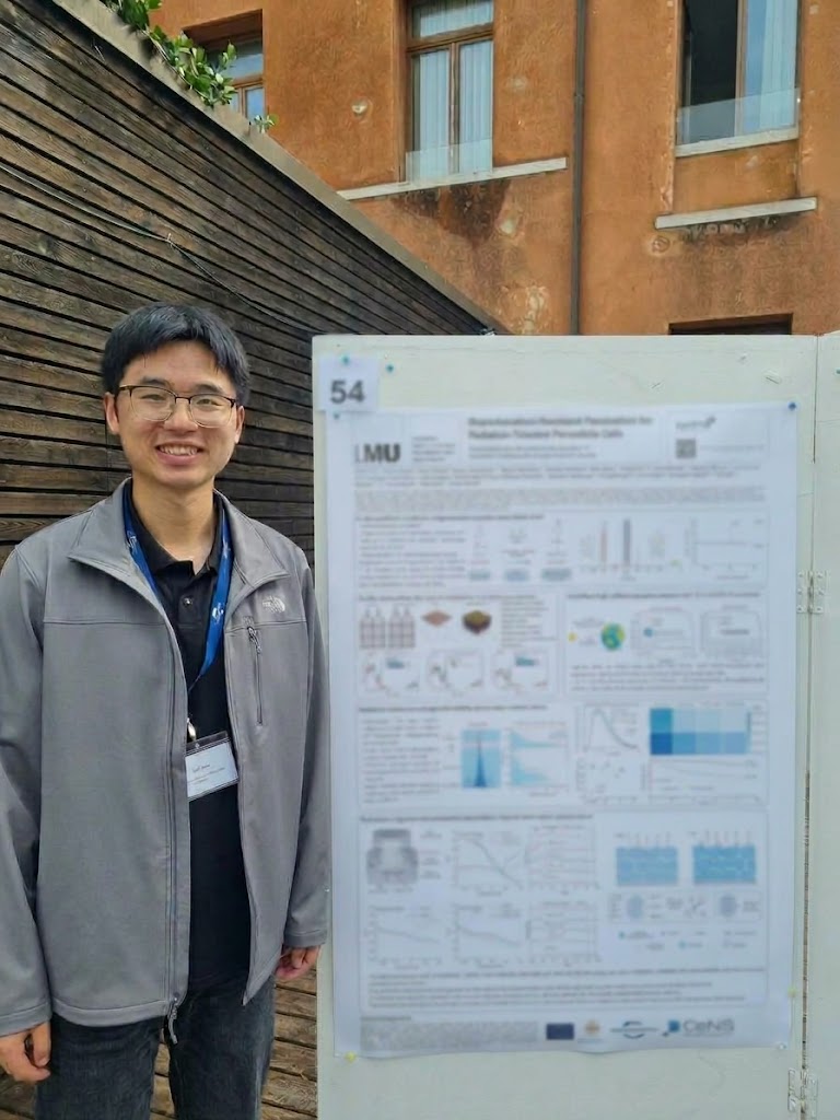 Hao Zhu presenting his research poster at the e-conversion conference